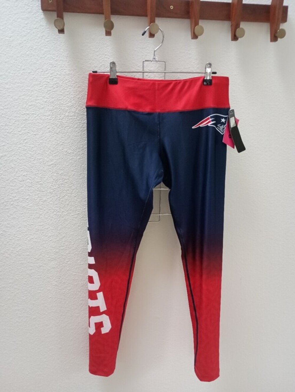 NWT FOCO New England Patriots NFL Gradient Print Leggings - Size Large